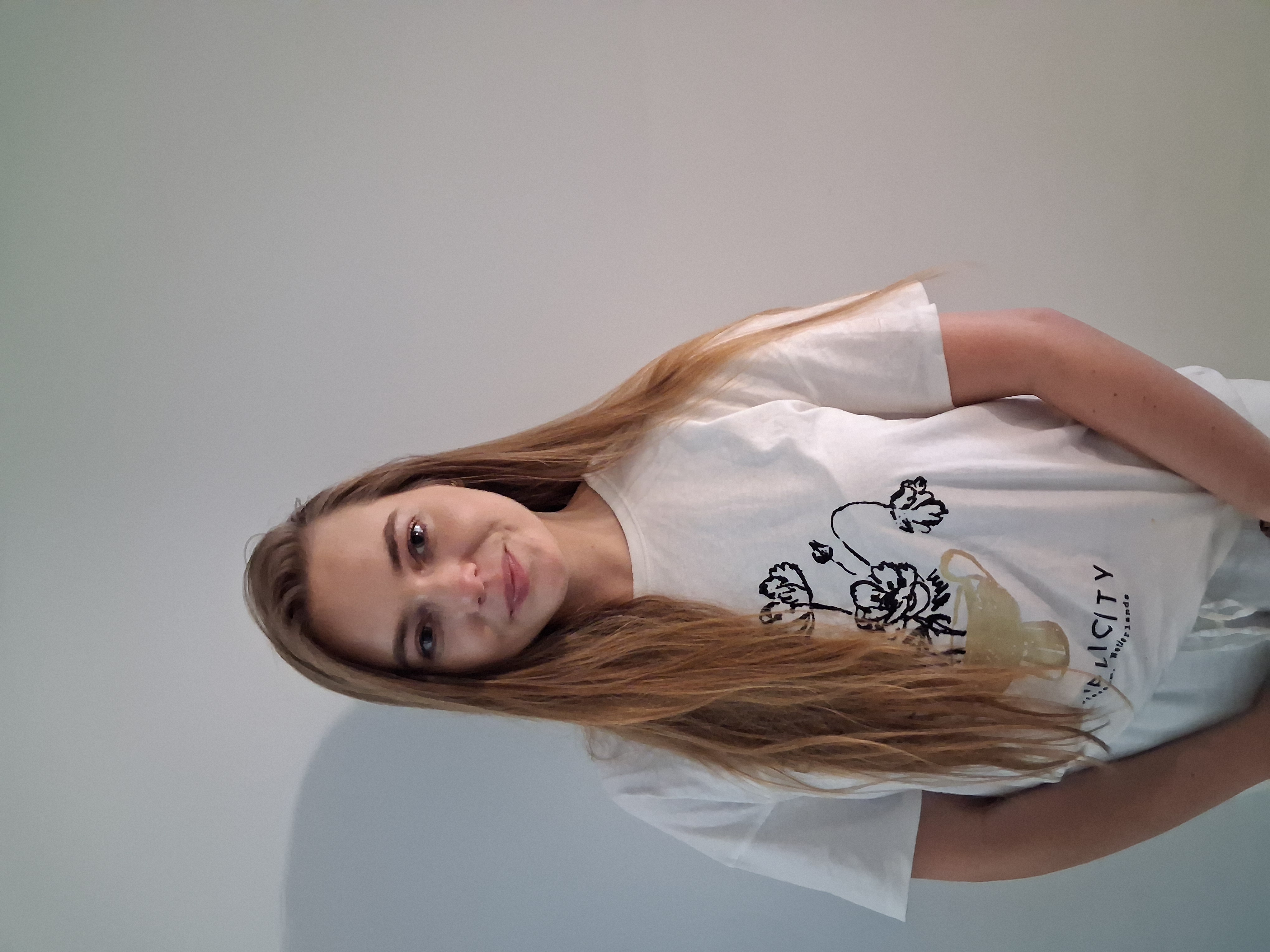 Laura R.